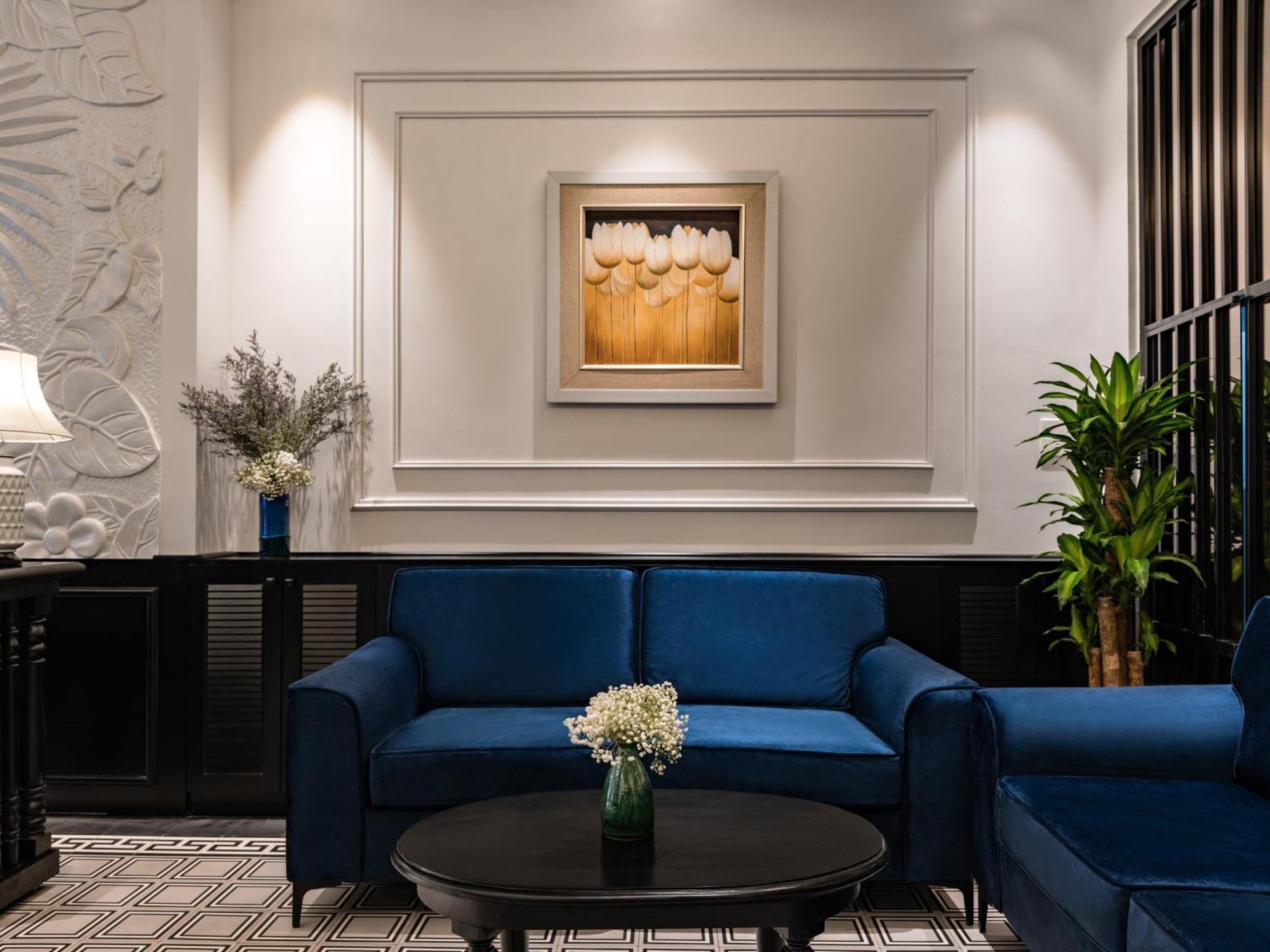 The Flower Boutique Hotel & Travel — Photos 2